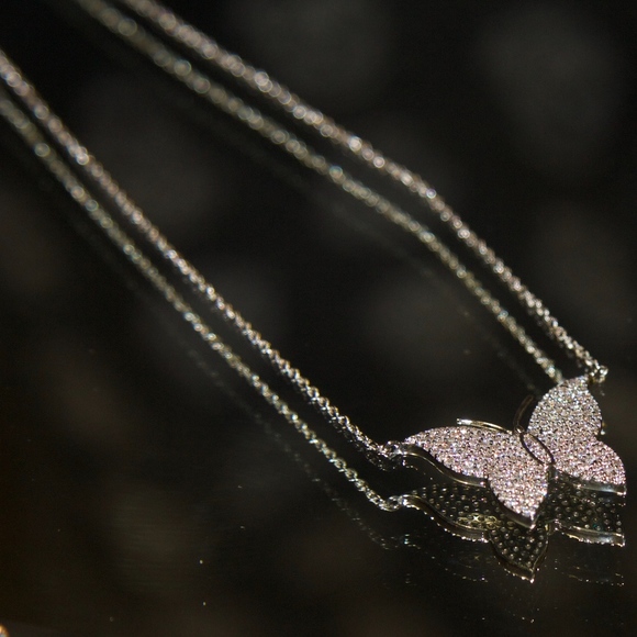 Stunning 14kt Gold Dipped Butterfly Pave Swarovski - Picture 3 of 8